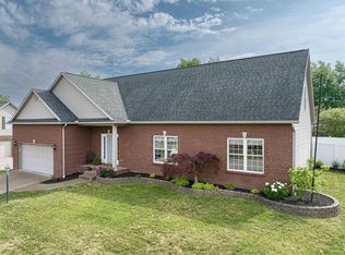 1900 Hickory Hill Ct, Newburgh, IN 47630