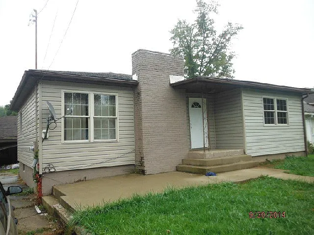 317 3rd Ave photo 1