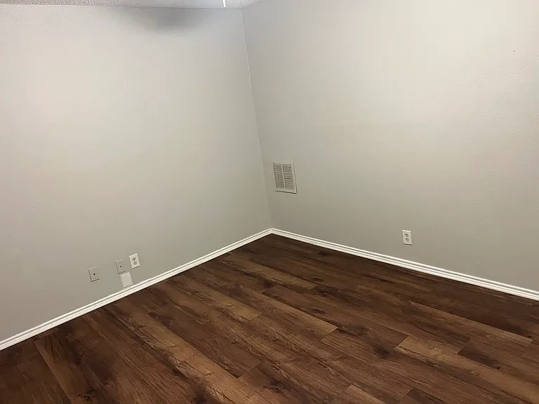 10831 Laurel Crk — Photo 10