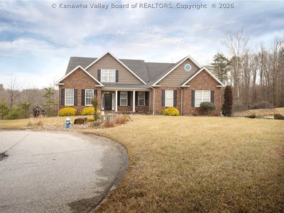 561 Wynterhall Ln, South Charleston, WV, 25309