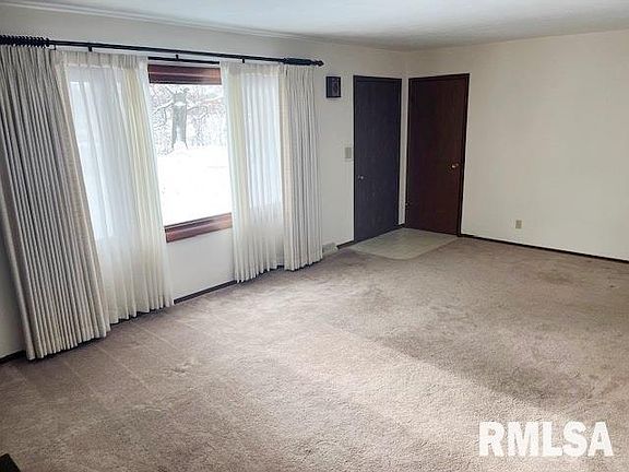 4th image of 508 W Mulberry Ln