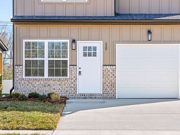 3rd image of 529 Charleston Cove Way
