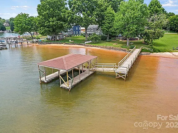 120 Surfside Ln — Photo 38