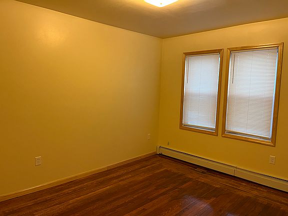 3rd image of 33 Ayrault St #33