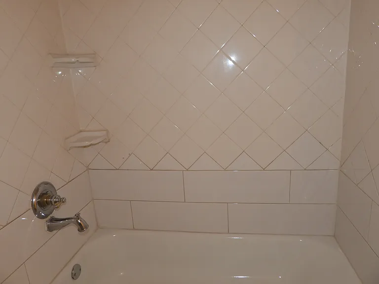 14327 Lorne Dr — Photo 9