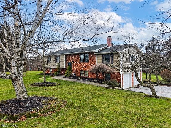 2nd image of 2190 Waterbury Dr