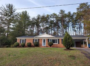 1315 20th Avenue Pl NE, Hickory, NC 28601