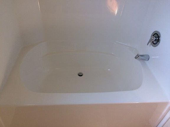 5th image of 1135 W Superior St #305