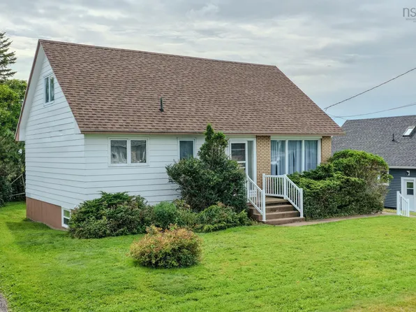 50 Lynne Dr, Sydney, NS B1P 2Z8
