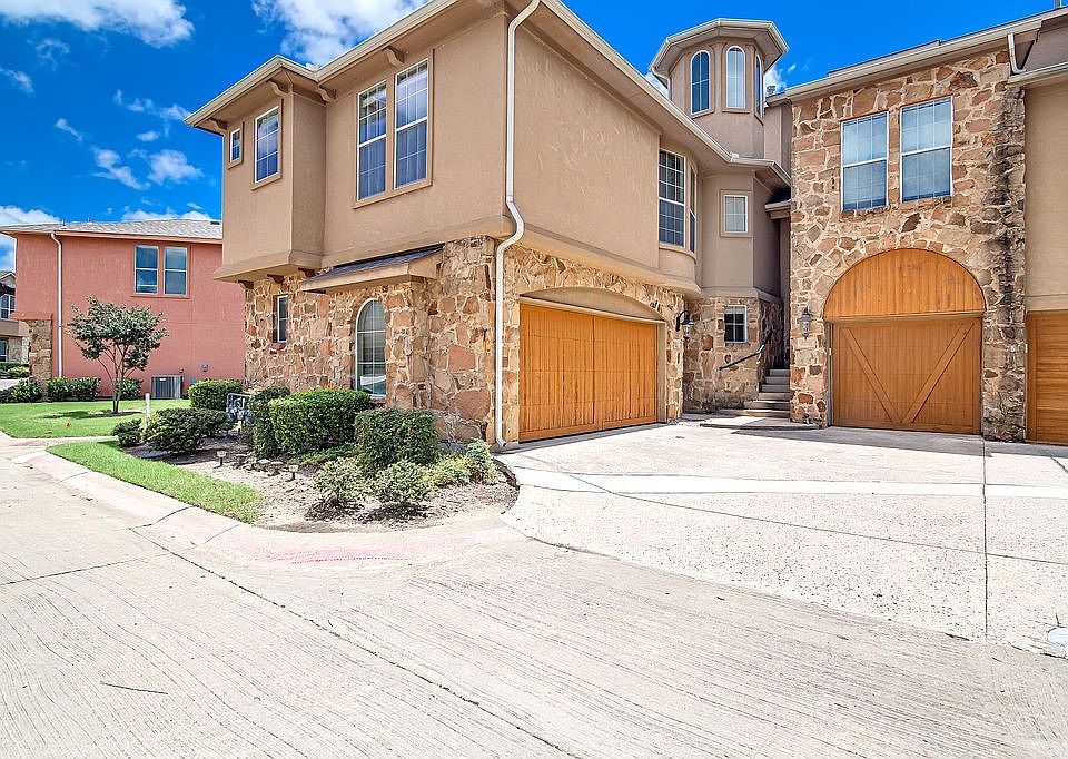 1st image of 2635 Villa Di Lago Unit 1