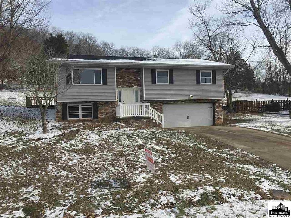 1st image of 3 Foxboro Dr