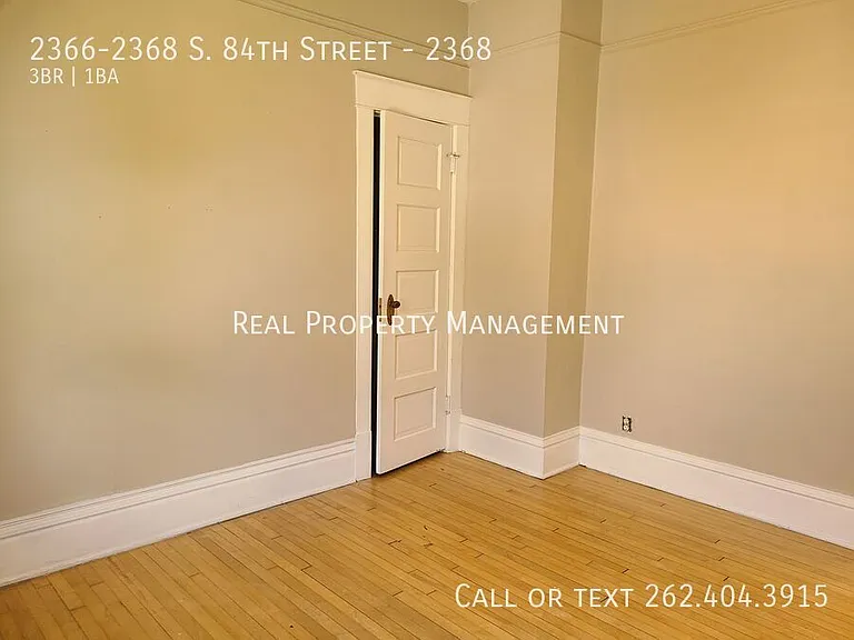2366-2368 S 84th St #2368 — Photo 9