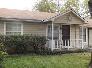3721 W Clarendon Dr #A, Dallas, TX 75211