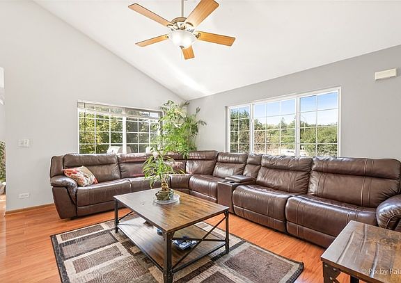 4th image of 108 Andover Dr