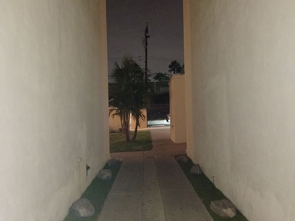 The walkway for 580-570 E. Pleasant St