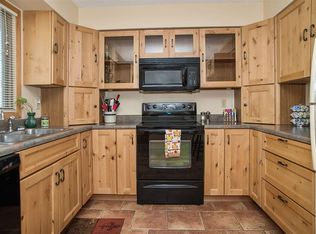 5765 Twilight Dr, Rapid City, SD 57703