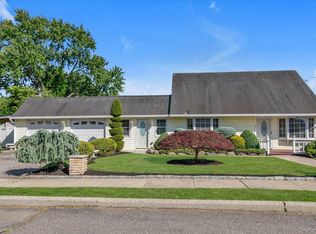 2484 Lindy Road, Westbury, NY 11590