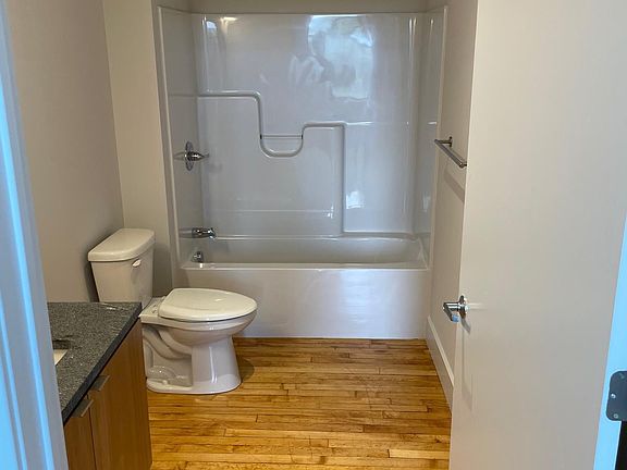 3rd image of 200 Adams Ave #11020858