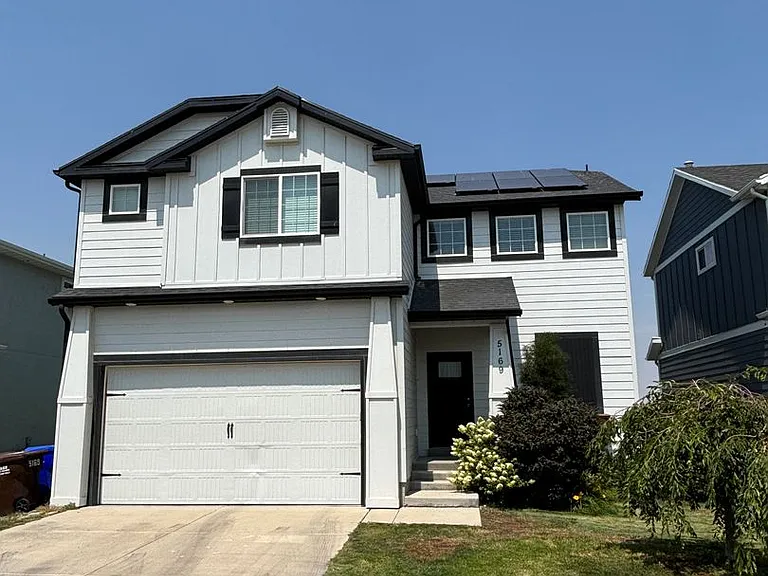 5169 E Moonlight Ln — Photo 1