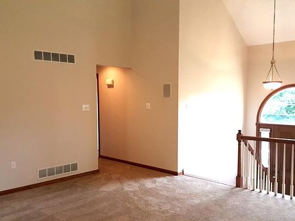 5th image of 1111 Harvey Ave