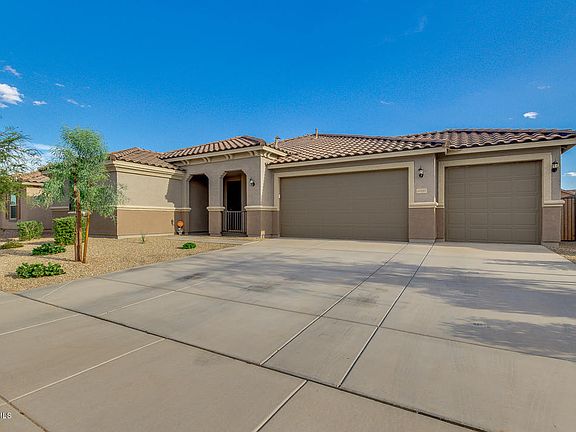 3rd image of 40597 W Pryor Ln