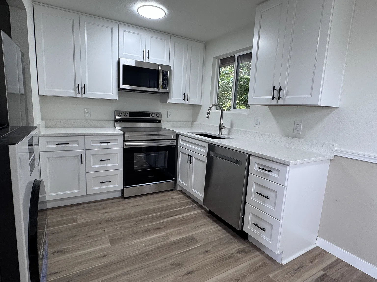 3021 SE 6th Avenue - 1 — Photo 2
