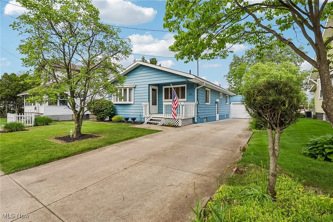 55 Gale Dr photo 1
