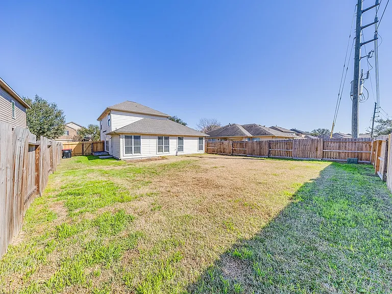 20003 Rustic Lake Ln — Photo 20