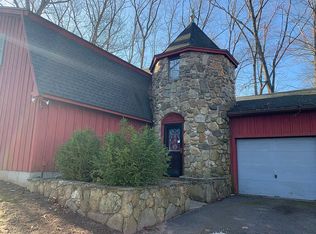 8 Sullivan Farm Rd, Broad Brook, CT 06016