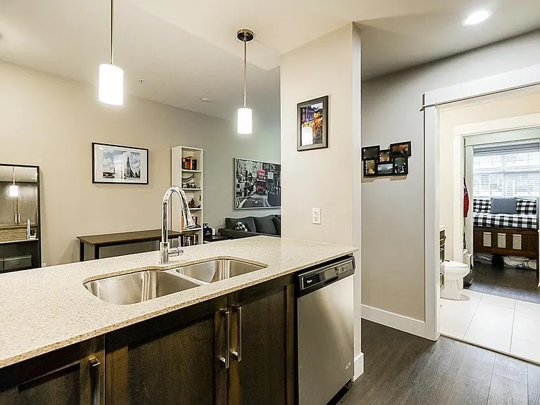 2495 Wilson Ave #203 — Photo 4