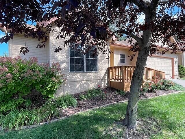 1st image of 12 Grenville Ct