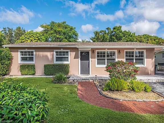 2nd image of 1335 Royal Palm Dr