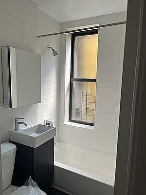 4th image of 16 W 125th St APT 5