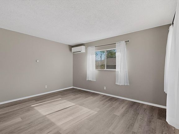 4th image of 1625 Towner Ave NW