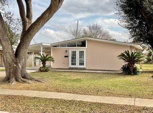 2114 S Butterfly Cir, Gretna, LA 70056