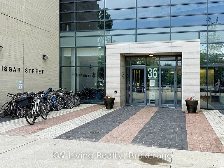 36 Lisgar St #1011E — Photo 2