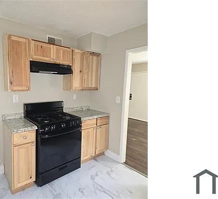 9526 Harrison St — Photo 3