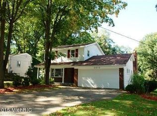 5673 Burgis Ave SE, Kentwood, MI 49508