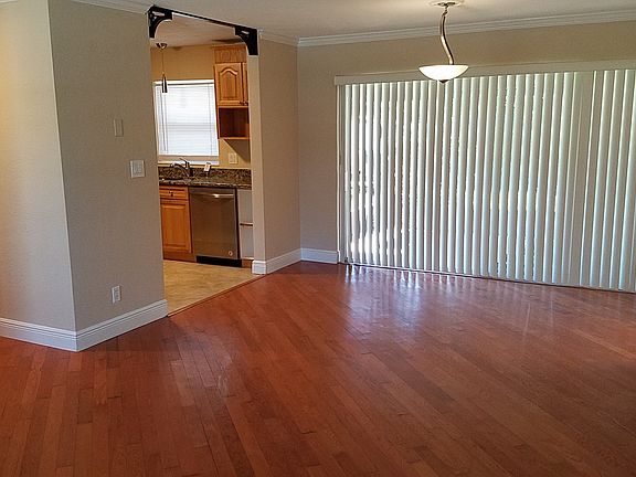 2nd image of 11401 81st Ave