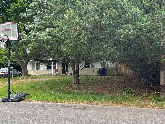 4th image of 912 Fire Island Ave