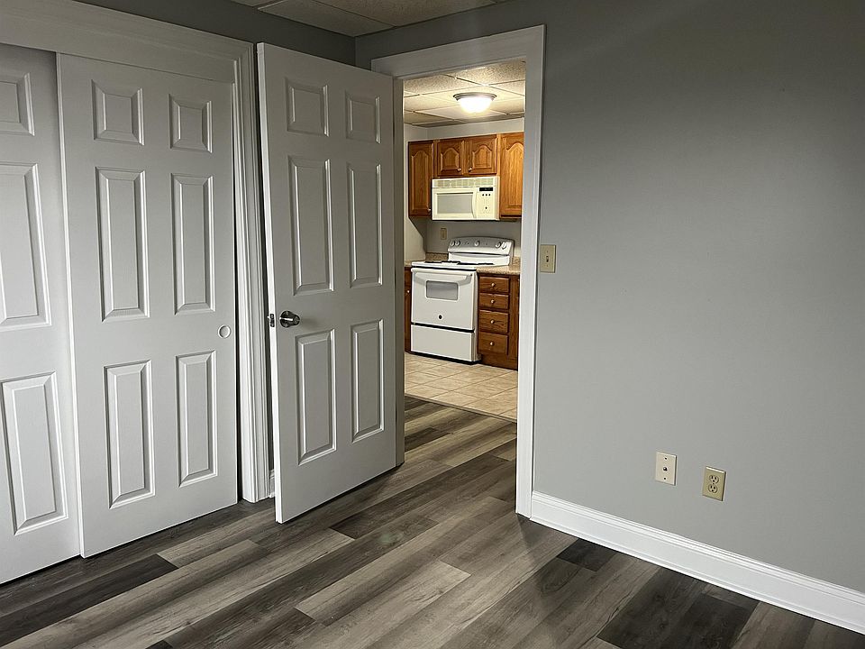 1st image of 6 W Broadway #10910865