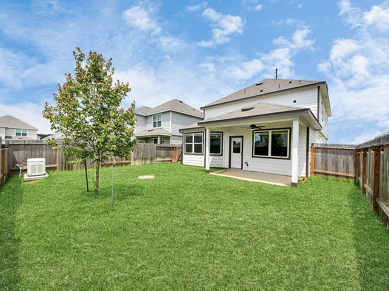 2473 Carp Dr — Photo 39