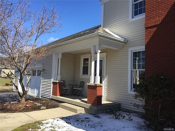 2nd image of 41 Silent Meadow Ln