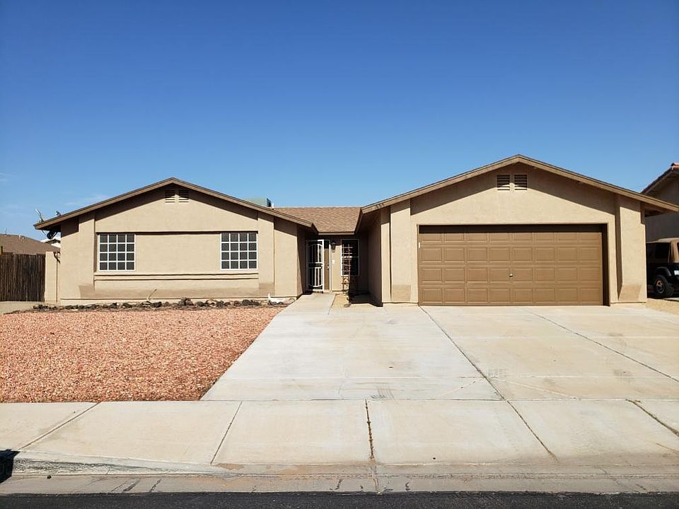 1st image of 2555 S Carolyn Way
