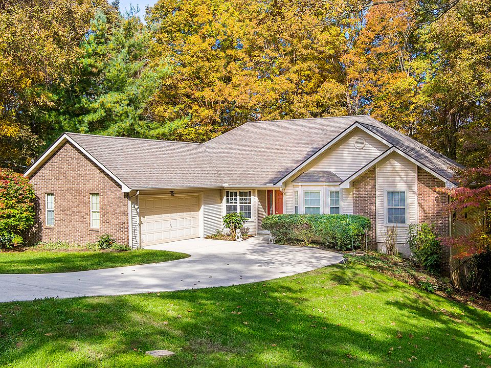 1st image of 113 Dovenshire Dr