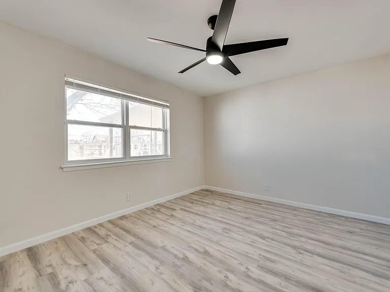 3132 Magill St — Photo 8