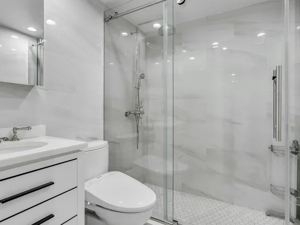 14-63 Burton Street image 31 of 35