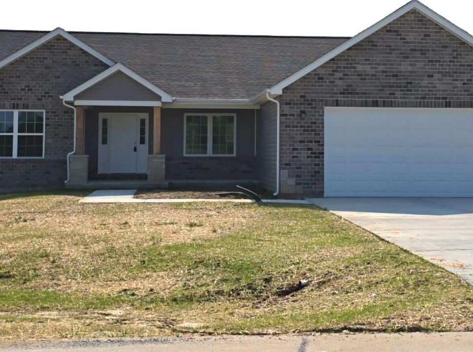 1st image of 100 Shumard Oak Dr