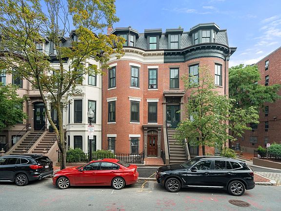 2nd image of 209 W Canton St APT 3