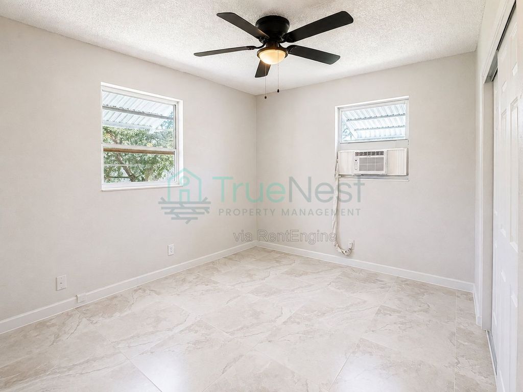 2631 NW 6th St, photo 6
